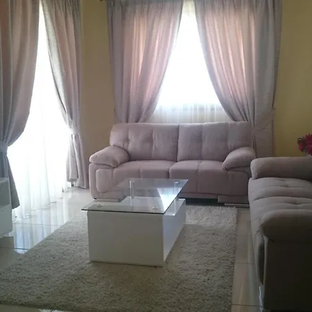 Apartment Rezial Larnaca
